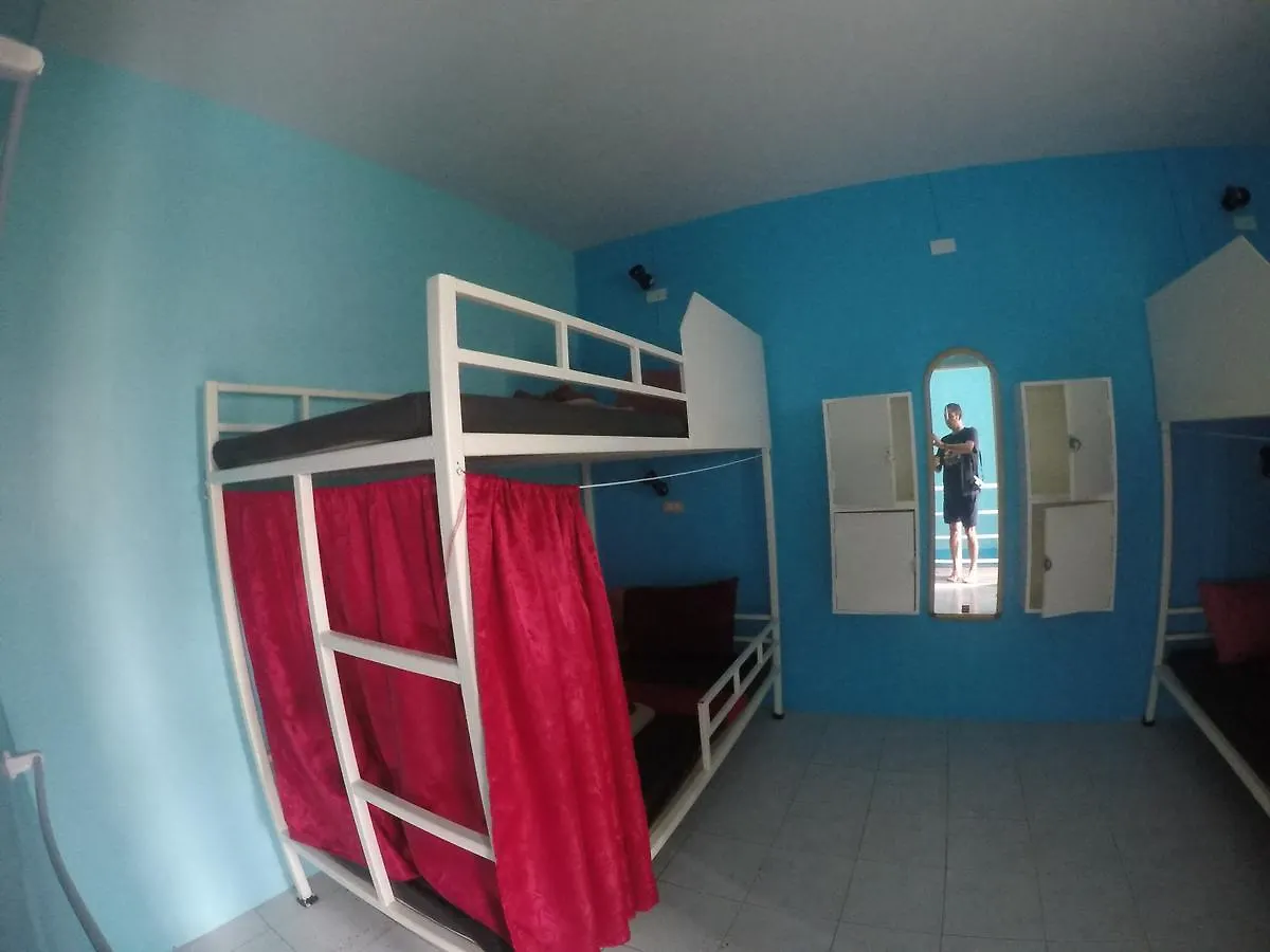 Auberge de jeunesse Alena Dorm Room Koh Koh Phi Phi Don